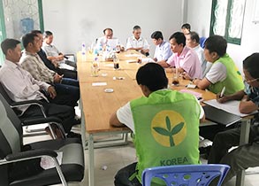 PMU(Project Management Unit) 회의를 진행하고 있는 사진